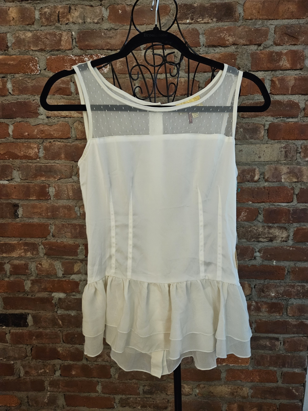 Vera Wang Princess Sleeveless Cream Ruffle-Hem Camisole